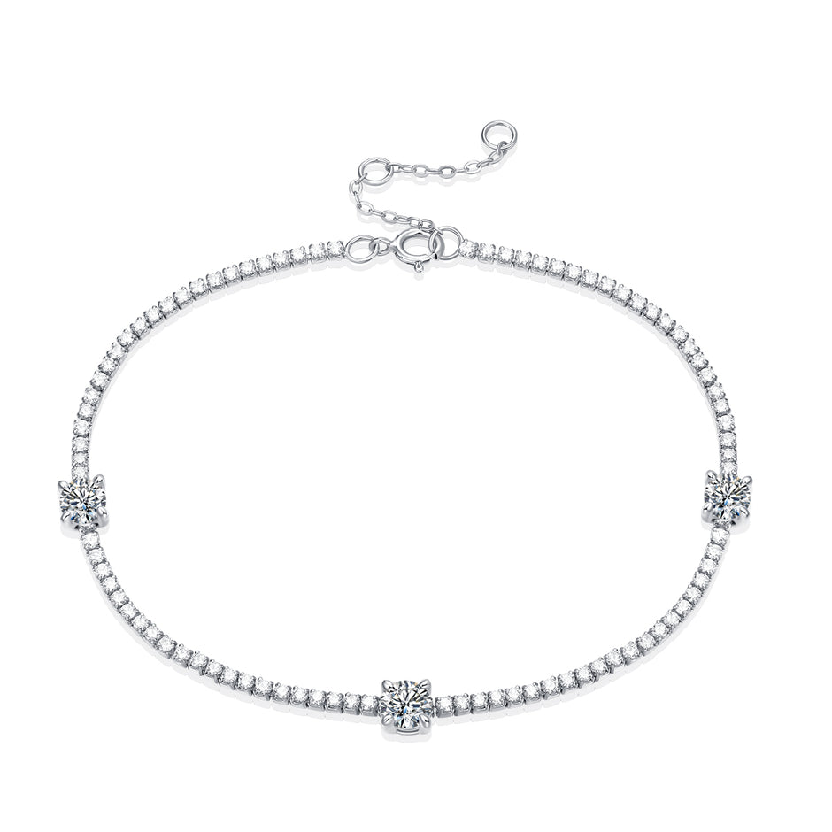 Moissanit Tennis Armband mit 0.9 Karat VVS1 Reinheit und D Farbgrad aus rhodiniertem 925 Silber (18 cm)