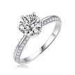 Moissanit Ring / Verlobungsring / Silberring mit 1.29 Karat VVS1 Reinheit und Farbgrad D im Brilliantschliff in rhodiniertem 925 Sterlingsilber.