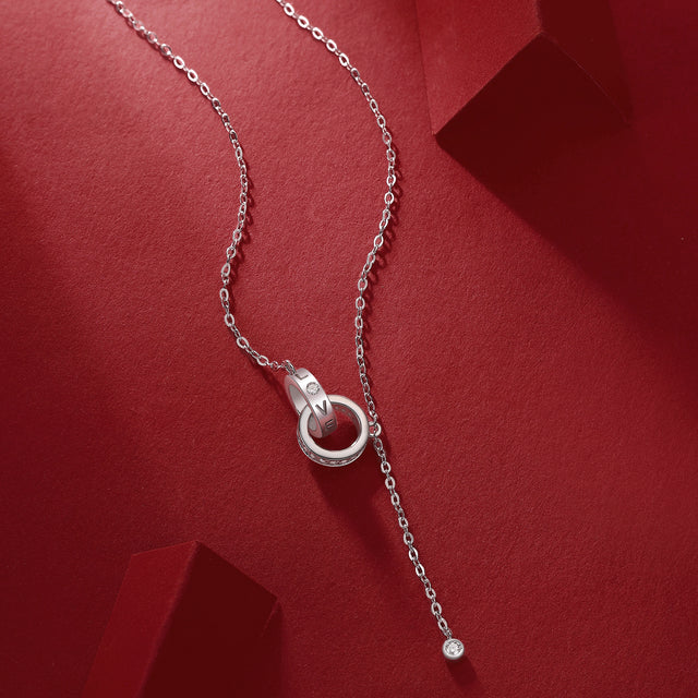 Moissanit Halskette 0.03 Karat in VVS-Reinheit und Farbgrad D - rhodinierte Love Anhänger mit eleganter  Kette aus 925er Silber