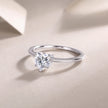 Moissanit Ring / Verlobungsring / Silberring mit 1 Karat VVS1 Reinheit und Farbgrad D im Herz-Schliff in rhodiniertem 925 Sterlingsilber.