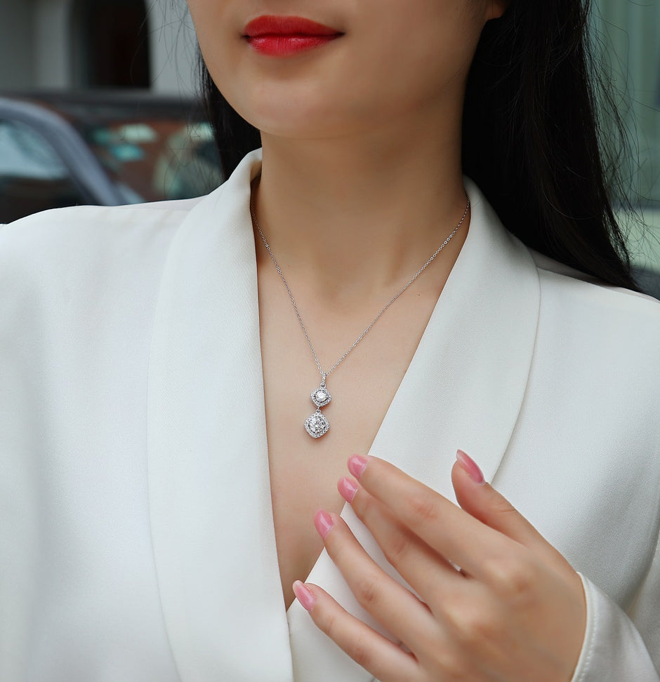 Moissanit Halskette 2 Karat in VVS1 Reinheit und Farbgrad D - rhodinierter Anhänger mit eleganter  Kette aus 925er Silber
