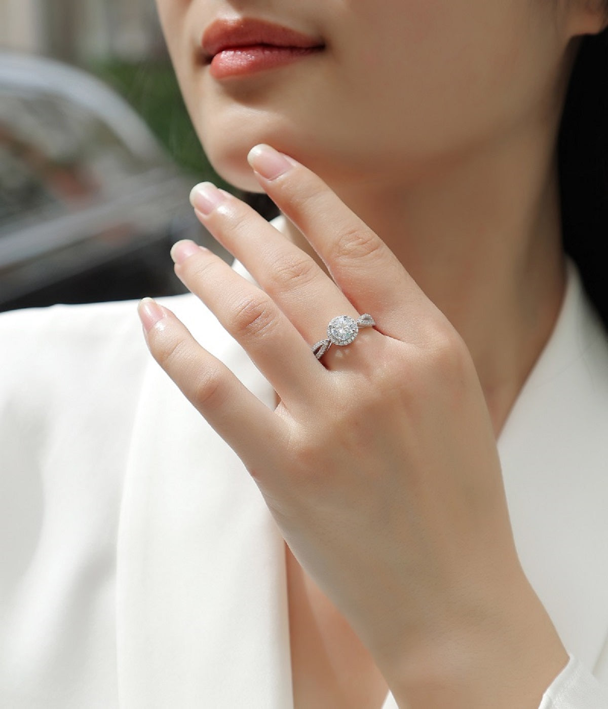 Moissanit Ring / Verlobungsring / Silberring mit 1 Karat VVS1 Reinheit und Farbgrad D im Brilliantschliff in rhodiniertem 925 Sterlingsilber.