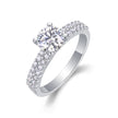 Moissanit Ring / Verlobungsring / Silberring mit 1 Karat VVS1 Reinheit und Farbgrad D im Brilliantschliff in rhodiniertem 925 Sterlingsilber.