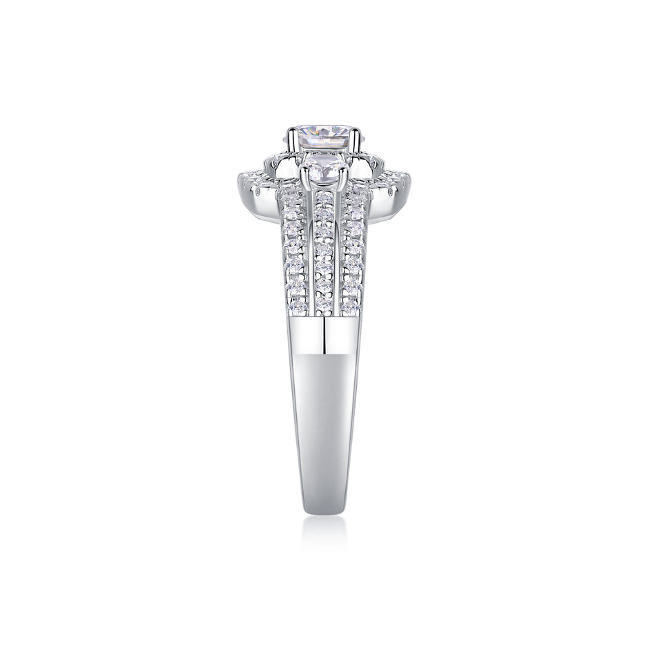 Moissanit Ring / Verlobungsring / Silberring mit 1.58 Karat VVS1 Reinheit und Farbgrad D im Brilliantschliff in rhodiniertem 925 Sterlingsilber.