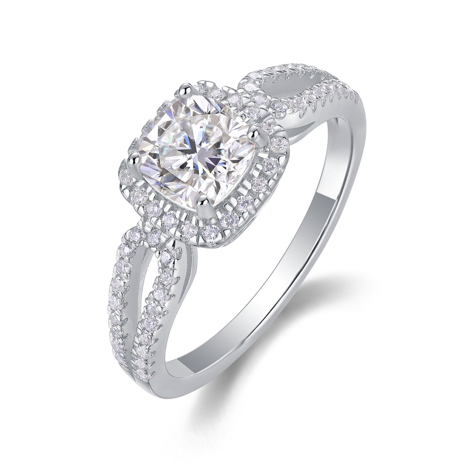 Moissanit Ring / Verlobungsring / Silberring mit 1.62 Karat VVS1 Reinheit und Farbgrad D im Brilliantschliff in rhodiniertem 925 Sterlingsilber.